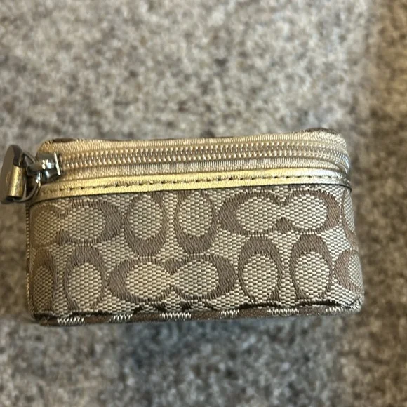 Coach Fabric Zip Jewelry Holder - Picture 6 of 9